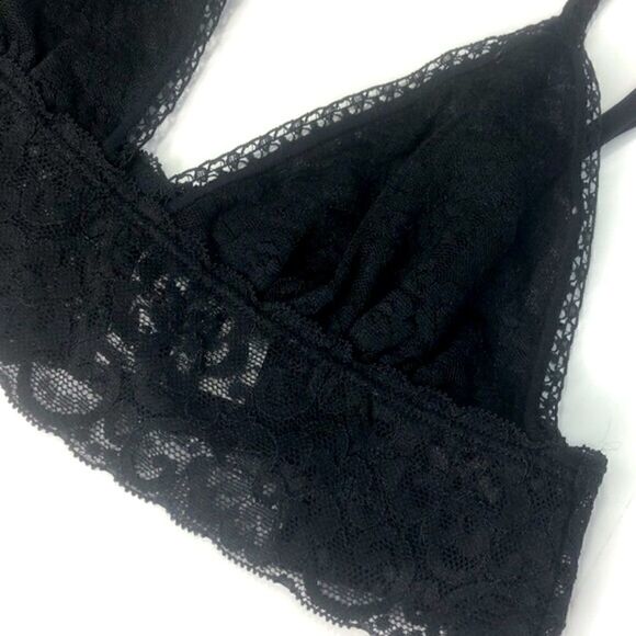 DIVIDED H&M Basic Black Lace Bra, Size (6) - Picture 3 of 5